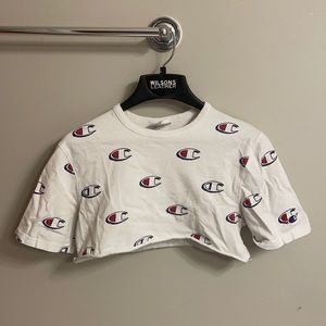Cropped Champion Tee